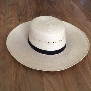 Straw hat